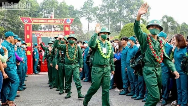 Cần sửa đổi quy định hồ sơ tạm hoãn nhập ngũ theo hướng số hóa, cho phép liên thông dữ liệu số quốc gia. (Ảnh: Báo Nhân Dân)