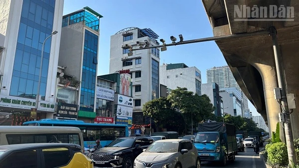Hệ thống camera AI sẽ hỗ trợ tối ưu hóa điều tiết giao thông của Hà Nội. (Ảnh: THÙY LINH)