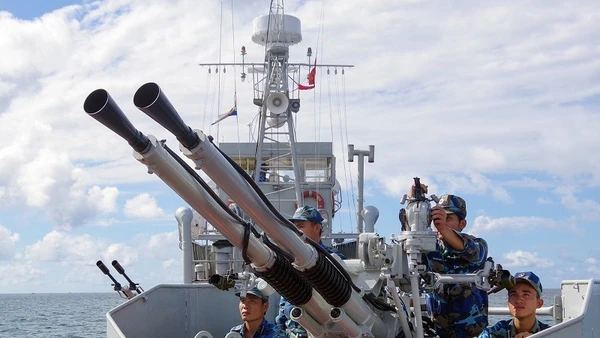 Tuổi trẻ Hải đội 512, Lữ đoàn 127, Vùng 5 Hải quân xung kích, sẵn sàng bảo vệ chủ quyền biển, đảo thiêng liêng của Tổ quốc. (Ảnh: VĂN ĐỊNH)