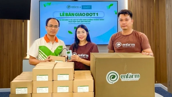 Phú Mỹ nhận bàn giao thiết bị đo dinh dưỡng đất thông minh Enfarm 