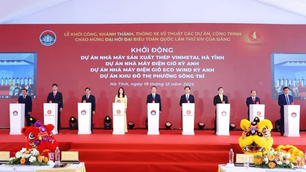 Khởi động các dự án năng lượng, công nghiệp trọng điểm của Vingroup tại Vũng Áng.