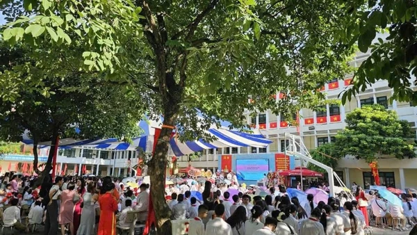 Khai giảng năm học 2025-2026 tại Trường tiểu học, THCS và THPT Khương Hạ.