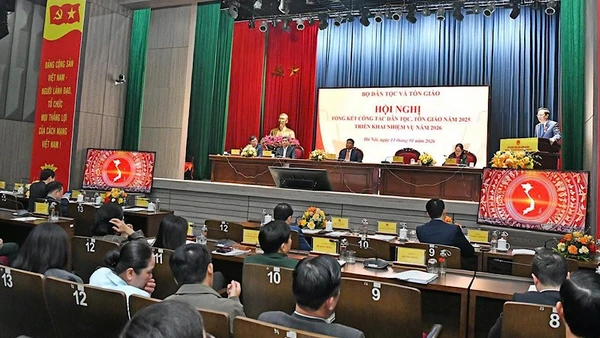 Toàn cảnh hội nghị Tổng kết công tác dân tộc, tôn giáo năm 2025 và triển khai nhiệm vụ năm 2026.