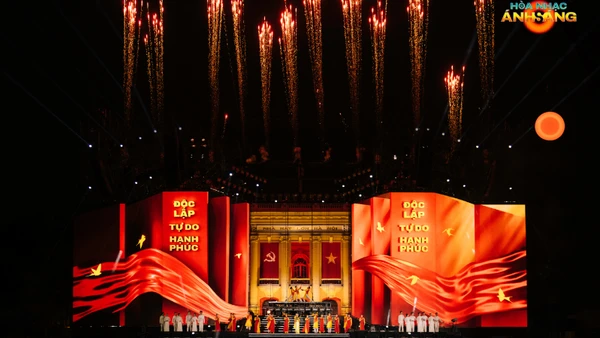 Hòa nhạc Ánh sáng - Chào năm mới 2026 thắp sáng bầu trời Thủ đô.