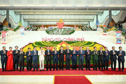 Đại Hội Đảng Toàn Quốc Lần Thứ Xiv - Trang 1 Tổng Bí Thư Tô Lâm Cùng Các Đồng Chí Lãnh Đạo, Nguyên Lãnh Đạo Đảng, Nhà Nước Dự Đại Hội Đảng Bộ Chính Phủ Lần Thứ I, Nhiệm Kỳ 2025-2030.