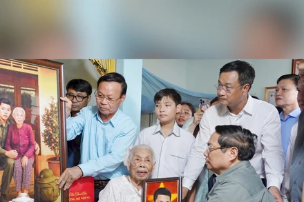 Bản tin Thời sự sáng 27/7: Kỷ niệm 78 năm Ngày Thương binh - Liệt sĩ (27/7): Nối dài hành trình “Đền ơn đáp nghĩa”