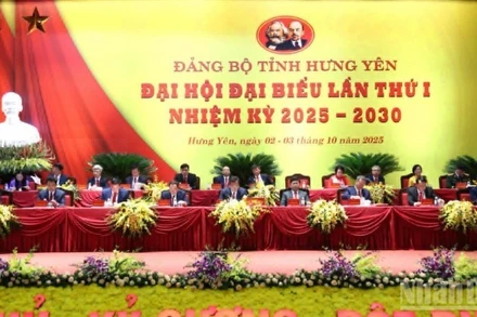 Ngày làm việc thứ nhất Đại hội đại biểu Đảng bộ tỉnh Hưng Yên lần thứ I