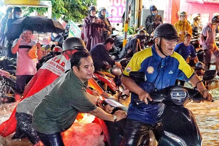 Bản tin thời sự sáng ngày 25/8/2025: Hôm nay, Bão số 5 sẽ đổ bộ vào đất liền nước ta