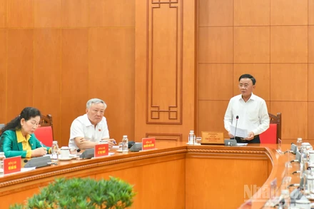 Thường trực Ban Bí thư Trần Cẩm Tú, Trưởng Ban Chỉ đạo phát biểu kết luận cuộc họp. (Ảnh: Duy Linh)