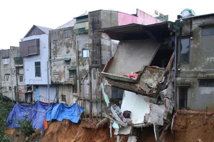 Bản tin thời sự sáng 16/12/2025: Thủ tướng yêu cầu Quảng Trị kiểm điểm