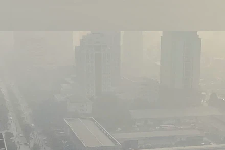 Bản tin thời sự sáng 3/12/2025: Khuyến cáo người dân hạn chế hoạt động ngoài trời do ô nhiễm không khí