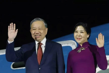 Bản tin thời sự sáng 1/12/2025: Tổng Bí thư Tô Lâm lên đường thăm cấp nhà nước tới CHDCND Lào