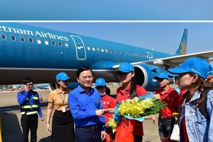 Bản tin thời sự sáng 4/2/2026: Hàng nghìn vé tàu, máy bay sẵn sàng đưa công nhân về quê đón tết