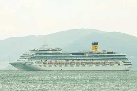 Costa Serena là chuyến tàu biển quốc tế đầu tiên nhập cảnh cảng Nha Trang năm 2026.