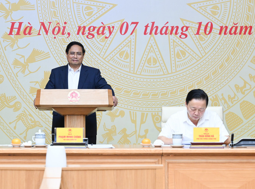 Thủ tướng Phạm Minh Chính chủ trì phiên họp.