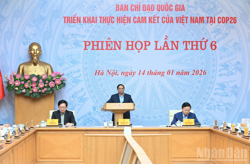 Thủ tướng Phạm Minh Chính phát biểu chỉ đạo tại phiên họp.