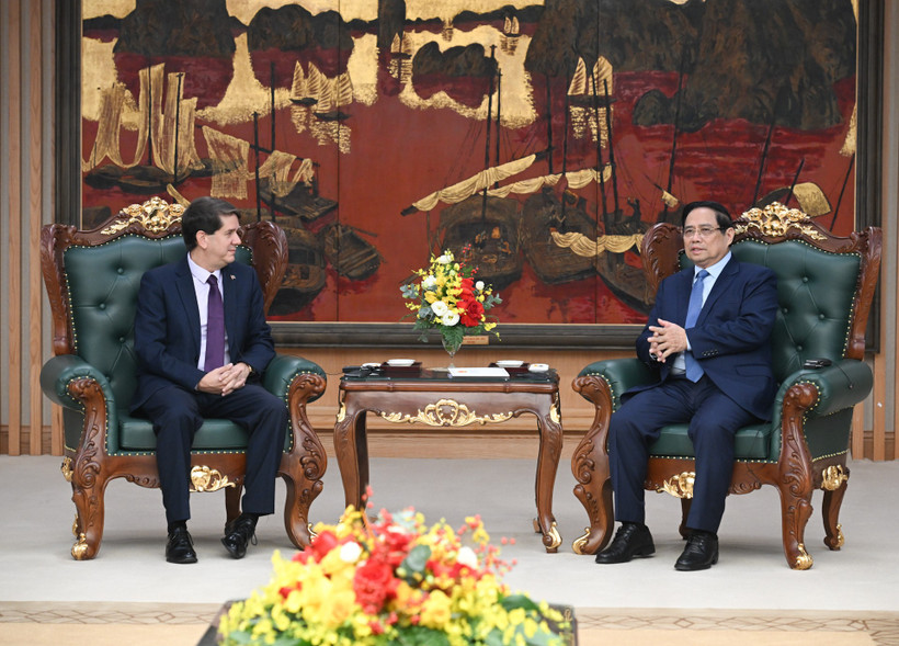 Thủ tướng Phạm Minh Chính tiếp Chủ tịch Hãng thông tấn Mỹ Latinh của Cuba (Prensa Latina) Jorge Legañoa Alonso.