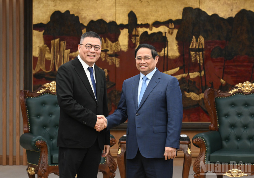 Thủ tướng Phạm Minh Chính và ông Hồng Thiên Chúc, Chủ tịch Tập đoàn Texhong (Trung Quốc).