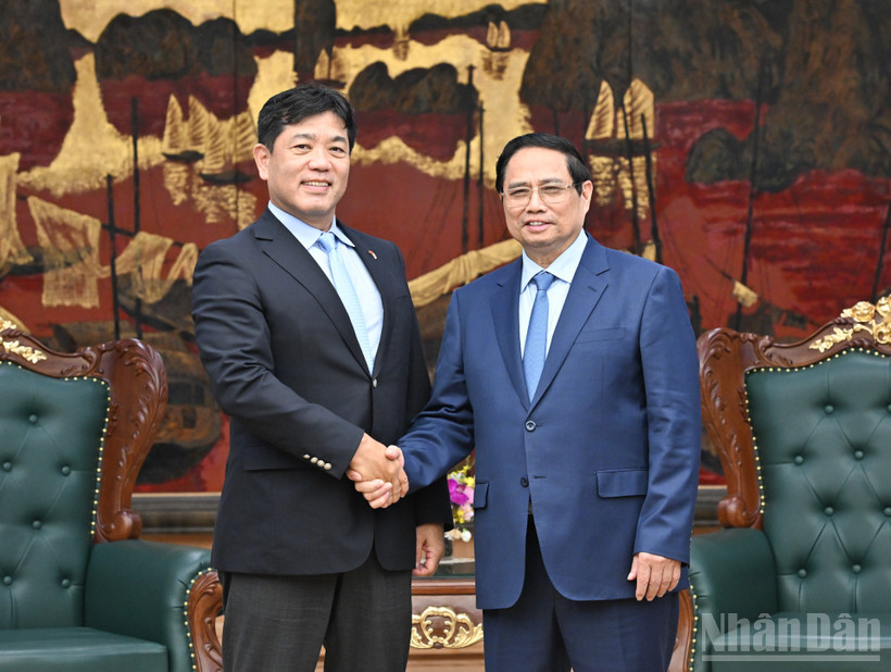 [Ảnh] Thủ tướng Phạm Minh Chính tiếp Tổng Giám đốc điều hành Sumitomo Corporation khu vực châu Á và châu Đại Dương