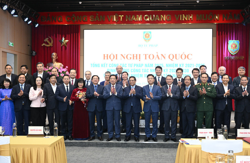 Thủ tướng Phạm Minh Chính và các đại biểu dự Hội nghị tổng kết, triển khai nhiệm vụ ngành tư pháp.