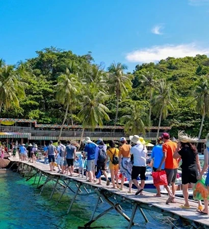 [Video] Cảnh báo quảng cáo du lịch giả mạo tại Vườn quốc gia Phú Quốc