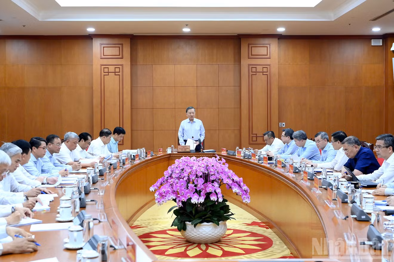 Tổng Bí thư, Chủ tịch nước Tô Lâm chủ trì cuộc làm việc. (Ảnh: ĐĂNG KHOA)