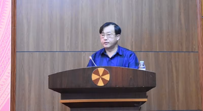 Phó Chủ tịch Ủy ban nhân dân tỉnh Điện Biên Vừ A Bằng thông tin tiến độ chỉ đạo thực hiện sắp xếp các đơn vị sự nghiệp công lập. 