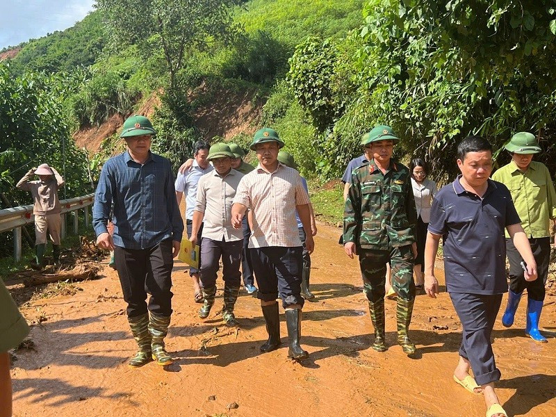 Các đồng chí lãnh đạo tỉnh Điện Biên trực tiếp chỉ đạo khắc phục lũ quét tại các xã: Na Son, Xa Dung, Mường Luân... img-6983.jpg