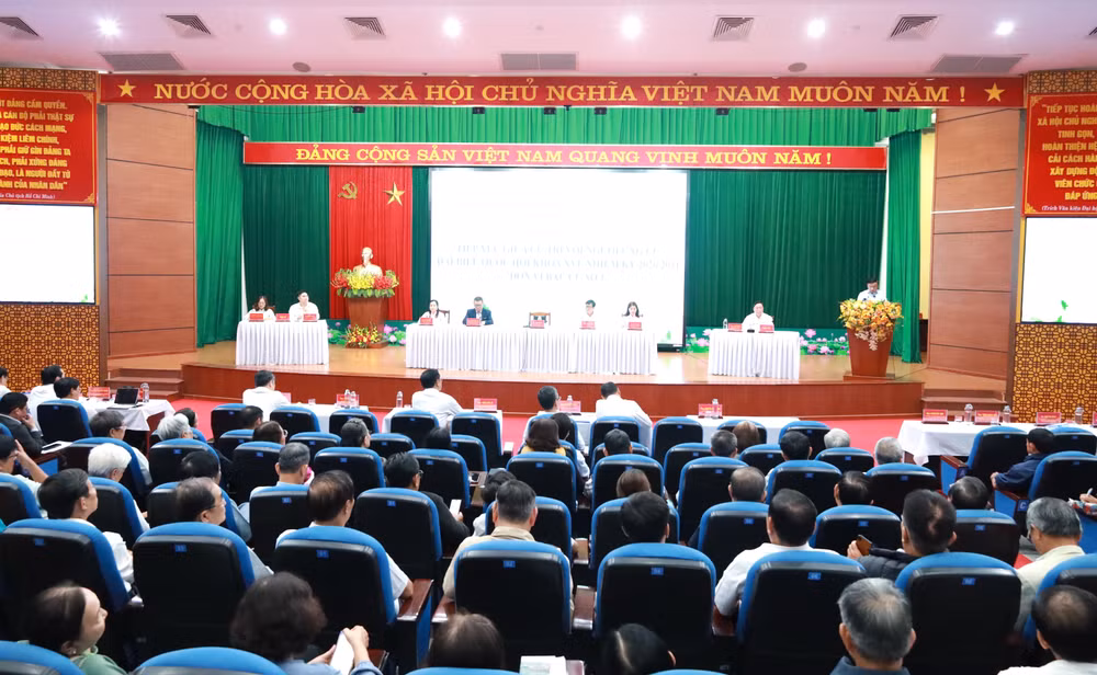 hoi-nghi.jpg