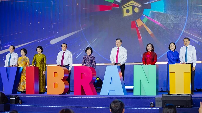 Ngày Hội Du Lịch TP.HCM Lần Thứ 22 Khai Mạc Với Thông Điệp Sôi Động