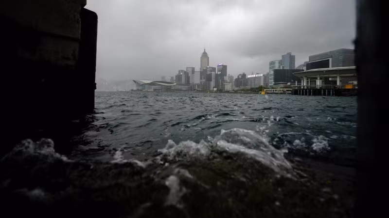 Cơn bão nhiệt đới Wipha đã ảnh hưởng trực tiếp đến Hong Kong (Trung Quốc) trong ngày 20/7. (Ảnh: THX)