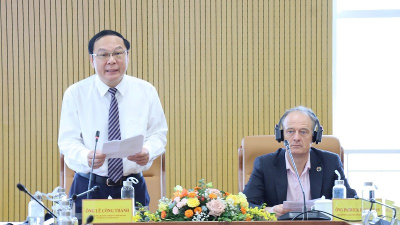 Thứ trưởng Nông nghiệp và Môi trường Lê Công Thành và ông Patrick Haverman, Phó Trưởng Đại diện thường trú UNDP tại Việt Nam tại sự kiện. undp-2-8636.jpg