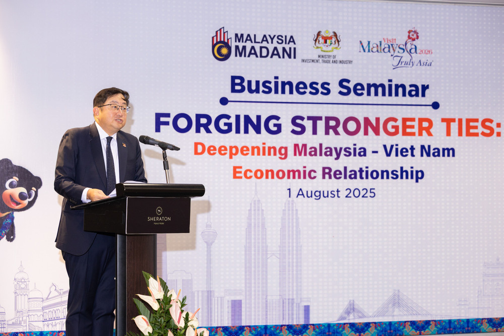 Đại sứ Malaysia tại Việt Nam Dato' Tan Yang Thai phát biểu tại sự kiện. (Ảnh: BTC) 1l1a2106.jpg