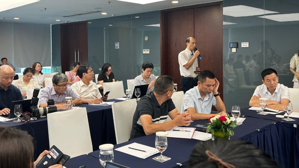 Đại diện Bộ Y tế đưa ra ý kiến tại buổi tham vấn. (Ảnh: HẢI YẾN) img-0665-7468.jpg
