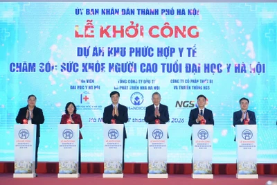 Tổng Bí thư Tô Lâm và các đại biểu thực hiện nghi thức khởi công xây dựng Khu phức hợp y tế - Chăm sóc sức khỏe người cao tuổi Đại học Y Hà Nội.
