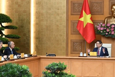 Thủ tướng Chính phủ Phạm Minh Chính tiếp đồng chí Lâm Vũ, Ủy viên Trung ương Đảng, Bí thư Tỉnh ủy, Chủ nhiệm Ủy ban Thường vụ Đại hội đại biểu nhân dân tỉnh Sơn Đông, Trung Quốc. (Ảnh: Trần Hải)