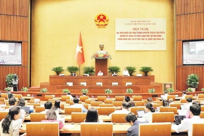 Quang cảnh Hội nghị đại biểu Quốc hội chuyên trách thảo luận về nhóm lĩnh vực quốc phòng, an ninh, đối ngoại, giám sát. (Ảnh: ĐĂNG ANH)