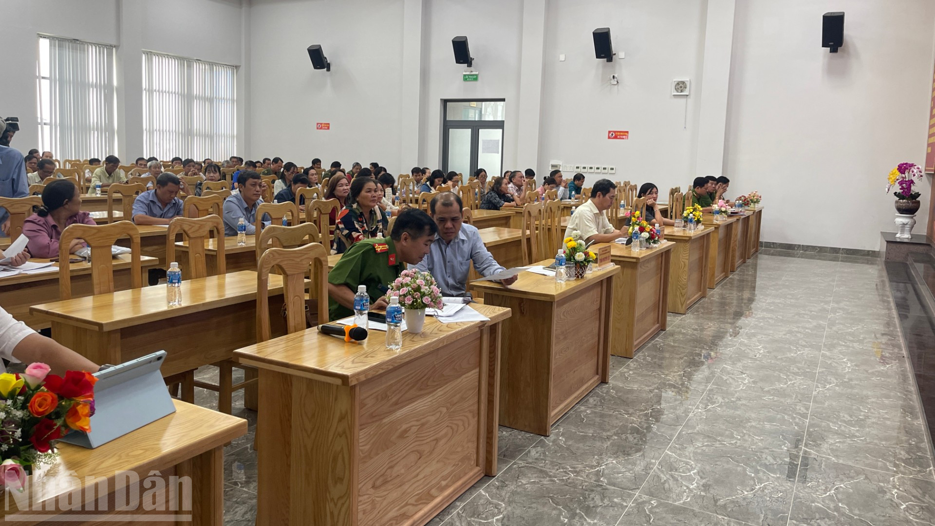 Các đơn vị đến tham dự Hội nghị. ndo_bl_img-2586-7909.jpg