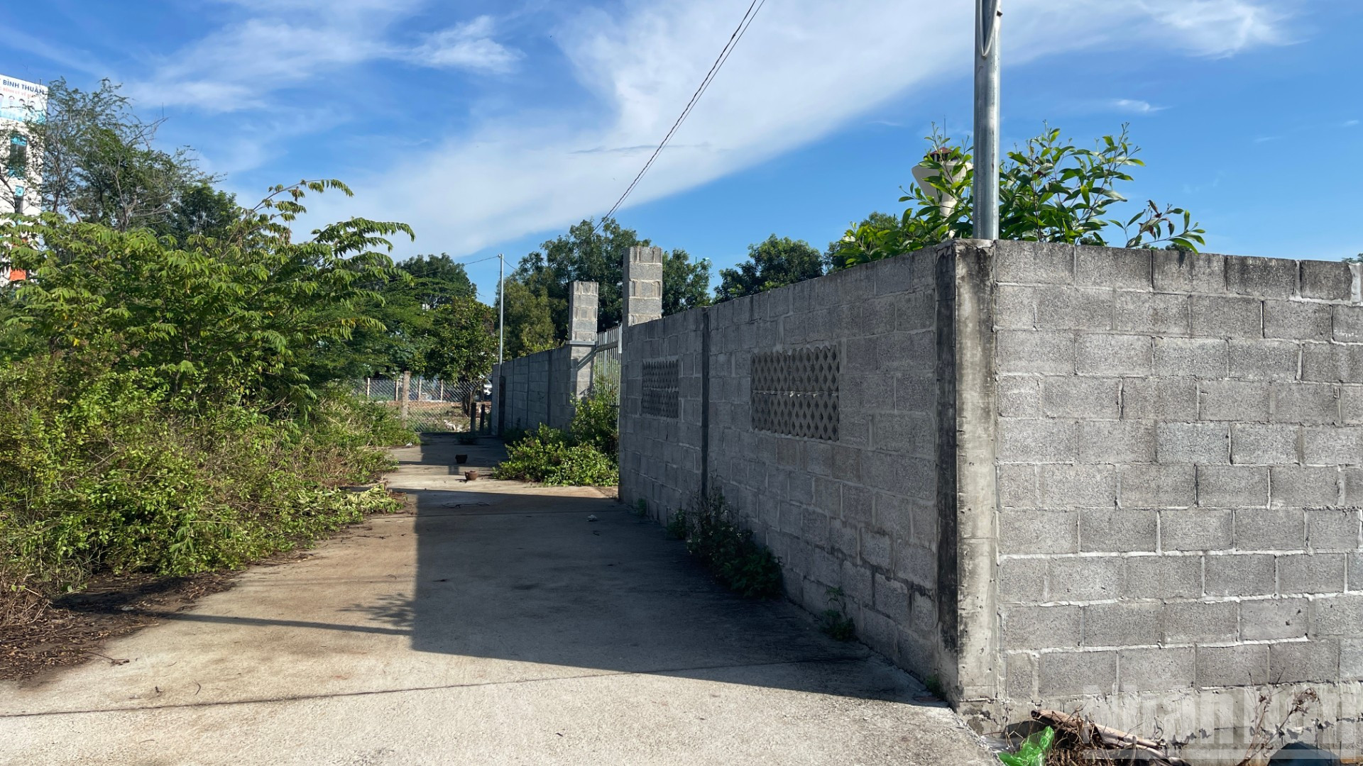 Khu dân cư phía nam đường Lê Duẩn xuống cấp.