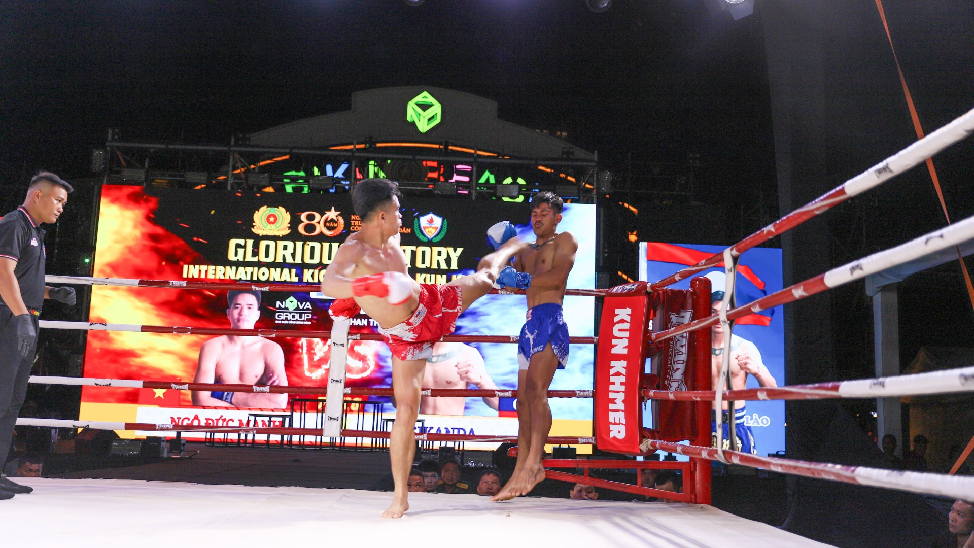 Bộ môn Kickboxing Kun Khmer với sự tham gia của hơn 20 võ sĩ đến từ nhiều quốc gia. img-7811-9568.jpg