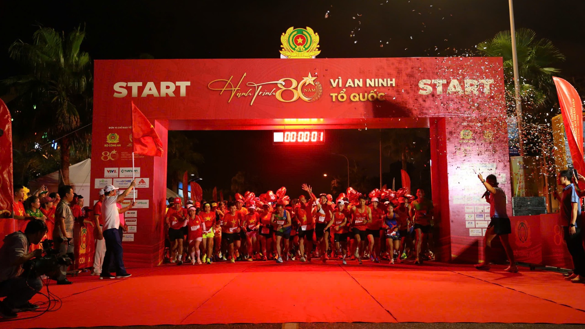 Giải chạy thu hút hơn 4.000 vận động viên. 3642488192189549827-127.jpg