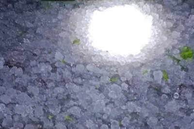 Mưa đá trên diện rộng tại xã Tùng Vài, tỉnh Tuyên Quang.