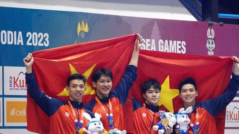 Đội tuyển bơi Việt Nam tại SEA Games 32. (Ảnh: DUY NAM)