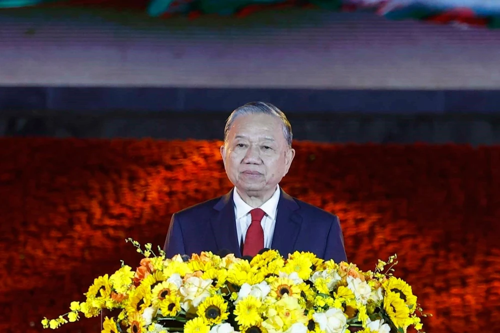 Tổng Bí thư Tô Lâm phát biểu tại Cầu truyền hình “Hai tay xây dựng một sơn hà”, điểm cầu Cao Bằng. (Ảnh: Thống Nhất/TTXVN)