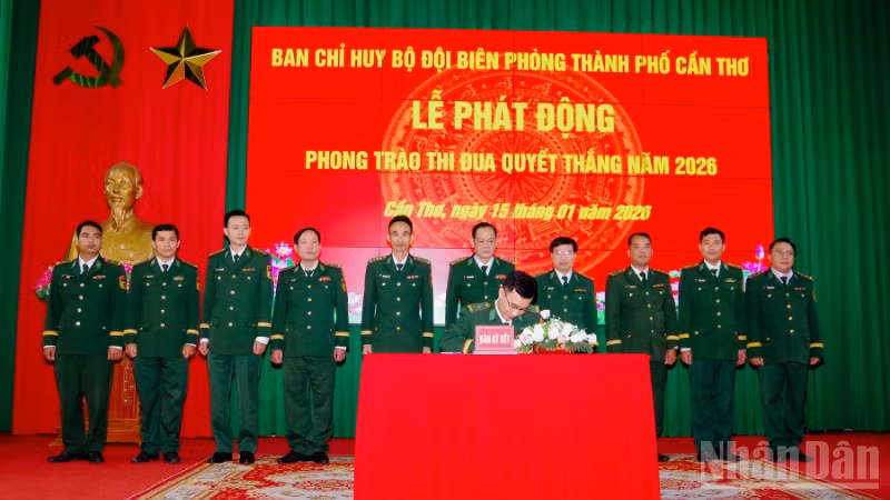 Các đơn vị ký kết giao ước thi đua thực hiện Phong trào Thi đua Quyết thắng năm 2026.