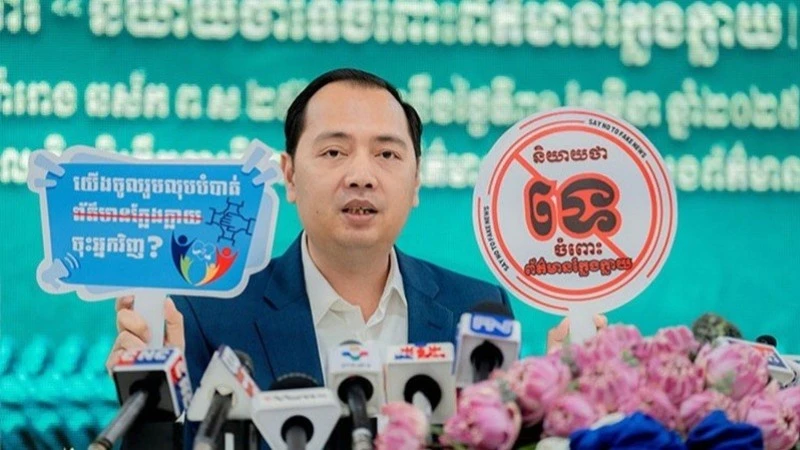 Campuchia tăng cường chống tin giả