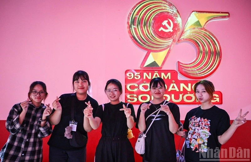 Thế hệ trẻ ngày càng quan tâm và muốn tìm về lịch sử