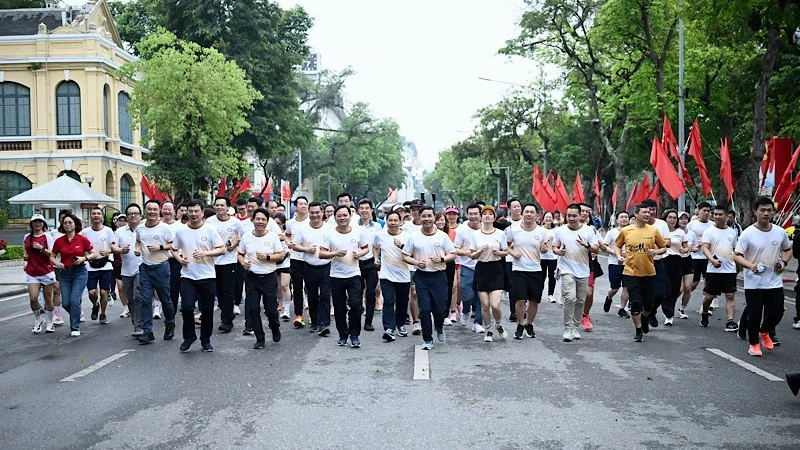 Phát động Giải chạy bộ trực tuyến “75 năm Ngân hàng Việt Nam