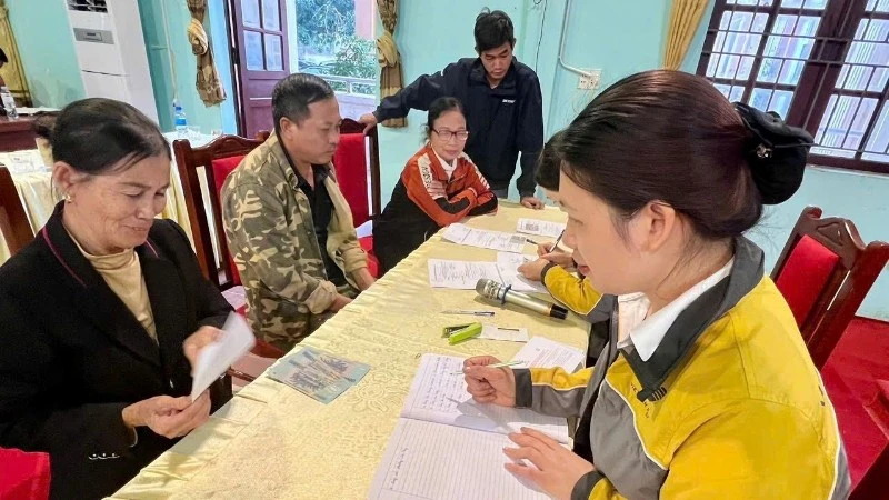 Lan tỏa tinh thần nhân đạo: Chắp cánh hy vọng cho người dân vùng lũ