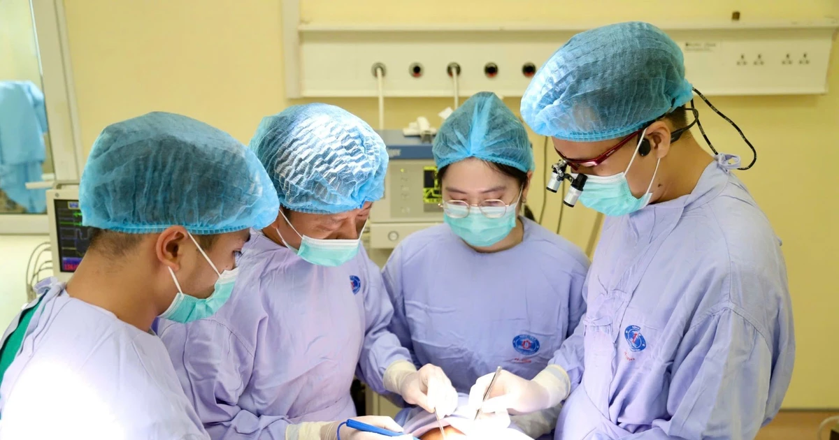 Ung thư lưỡi dễ nhầm nhiệt miệng: Bác sĩ cảnh báo dấu hiệu không nên chủ quan